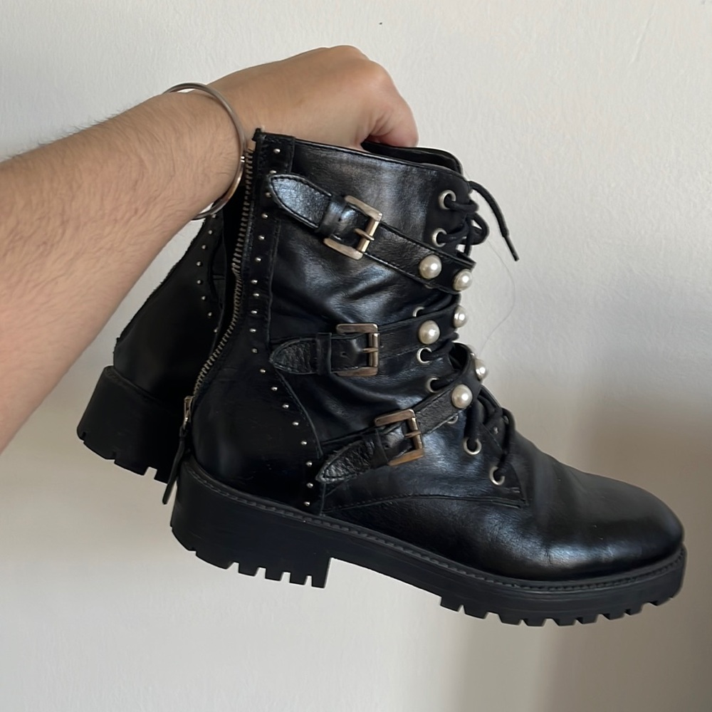 EUC Zara leather pearl boots size eu 38